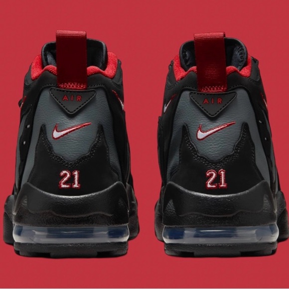 Nike Air DT Max '96 Falcons Black Team Anthracite Fire Red HQ3620-010 sz 12 Men - Picture 5 of 7